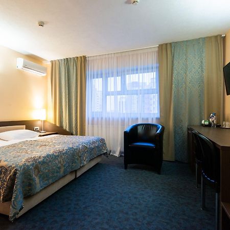 Ibb Hotel Minsk Exteriör bild