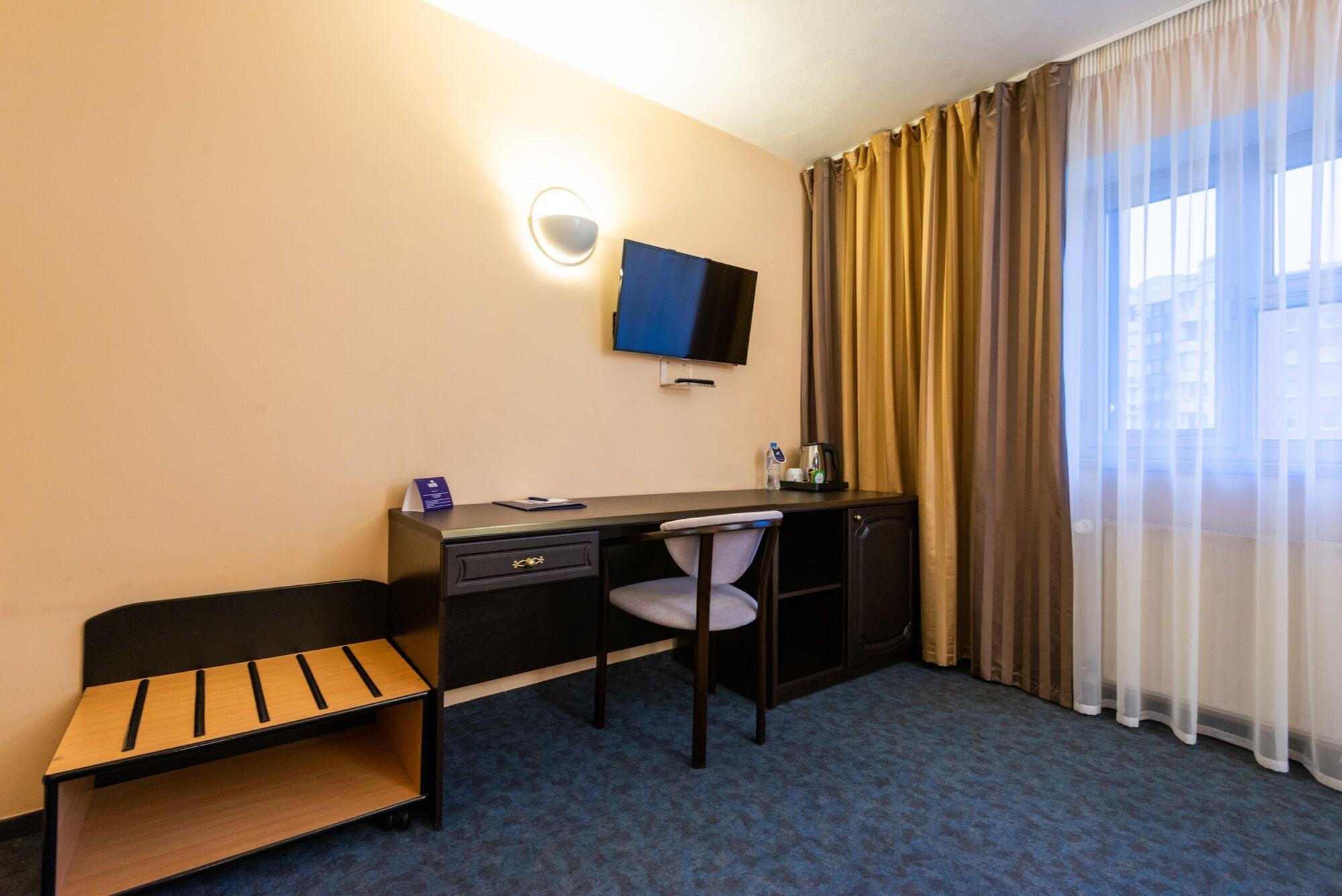 Ibb Hotel Minsk Exteriör bild
